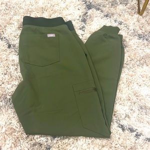 DARK OLIVE ZAMORA FIGS WOMENS BOTTOM SIZE SMALL